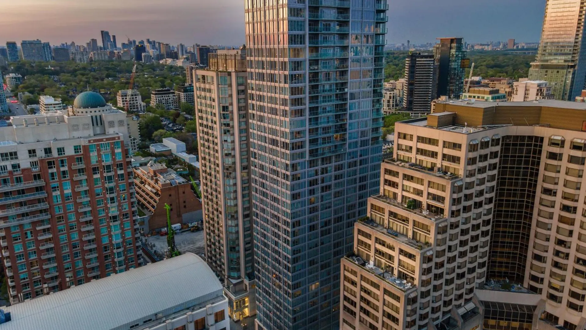 Apartman The Estate - Yorkville - Indoor Pool & Hot Tub Toronto