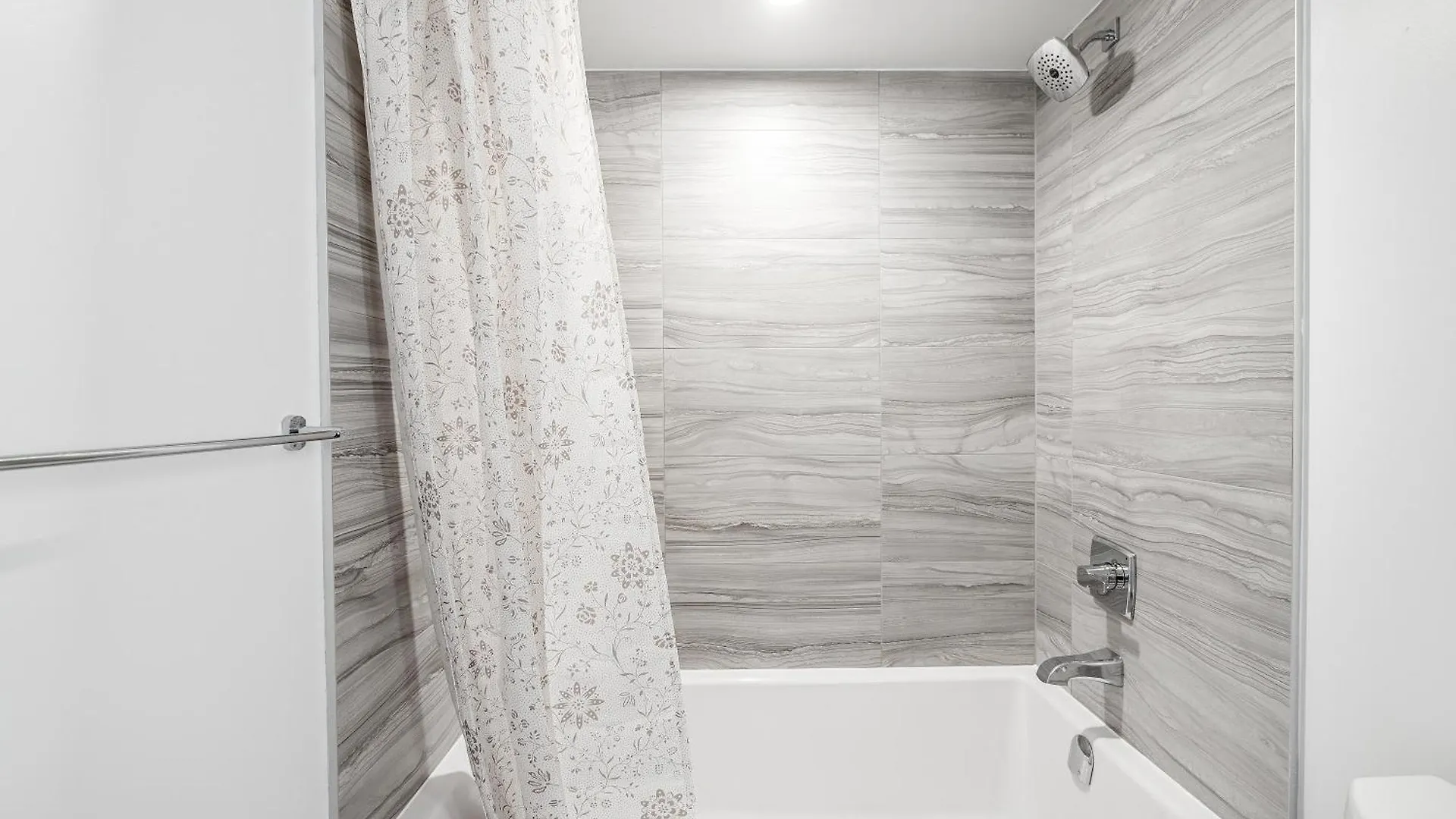 The Estate - Yorkville - Indoor Pool & Hot Tub Toronto Apartman