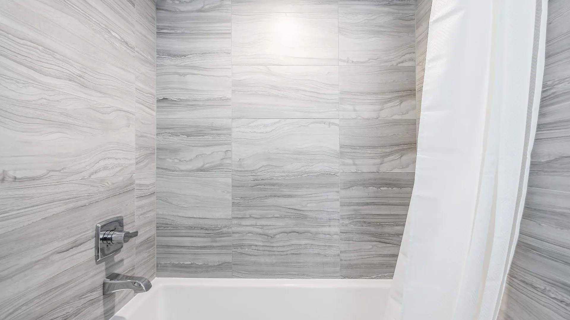 The Estate - Yorkville - Indoor Pool & Hot Tub Toronto