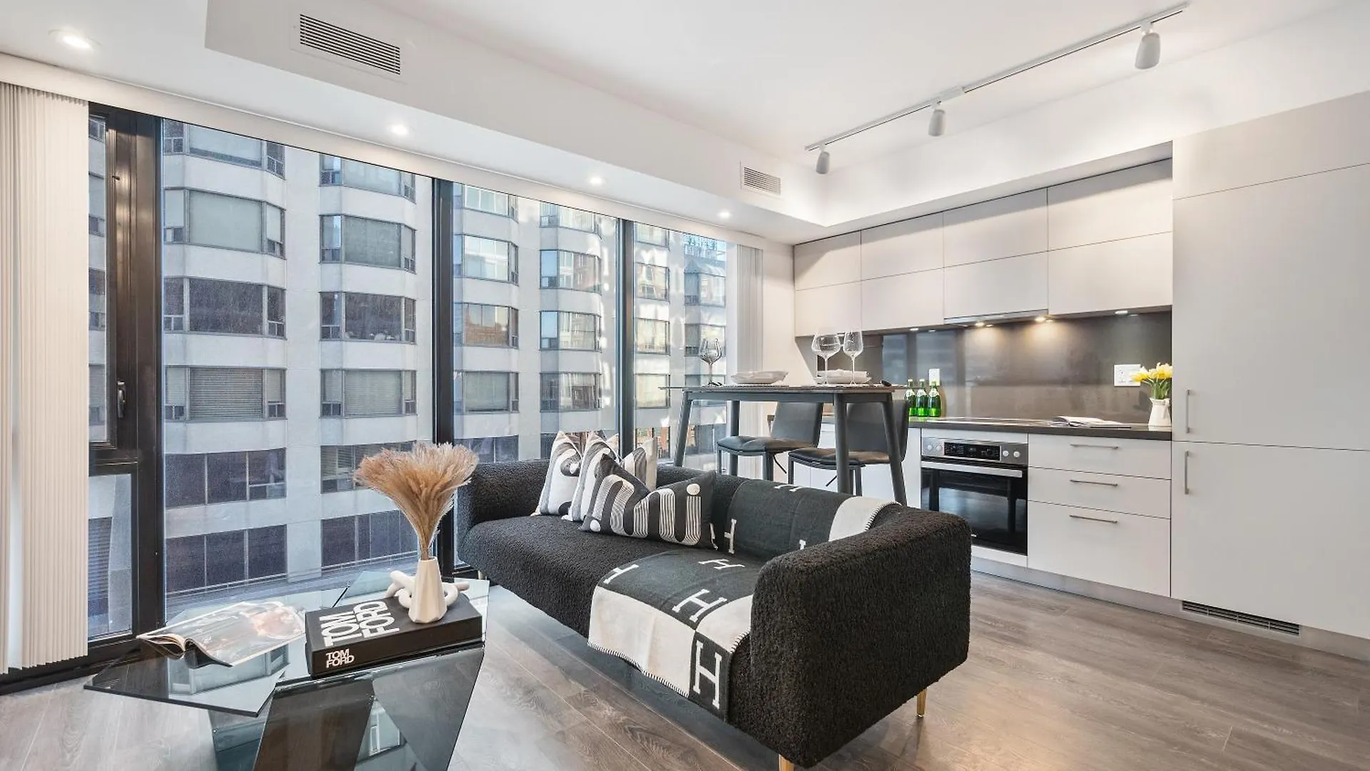 The Estate - Yorkville - Indoor Pool & Hot Tub Toronto